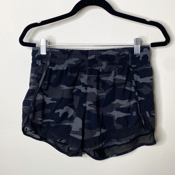 Athleta Printed Mesh Pacer Run Short 4” Camo Print - Picture 1 of 6